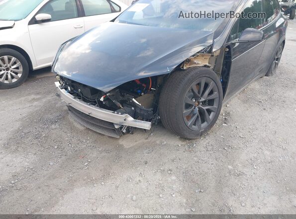 7SAXCDE5XRF453495 2024 TESLA MODEL X Серый Вид спереди