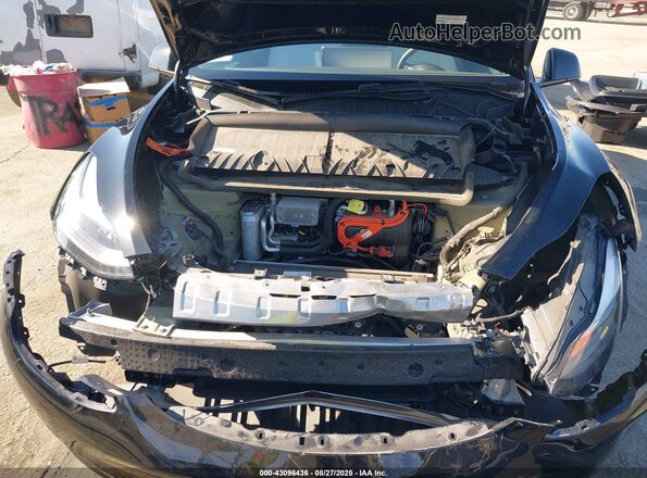 7SAYGDED0RF014743 2024 TESLA MODEL Y Black Vista trasera