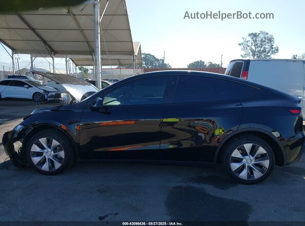 7SAYGDED0RF014743 2024 TESLA MODEL Y Black Vista interior de 360 grados