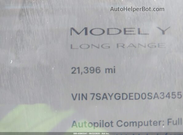 7SAYGDED0SA345552 2025 TESLA MODEL Y Gray 