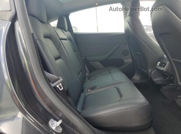 7SAYGDED8RF158606 2024 TESLA MODEL Gray 