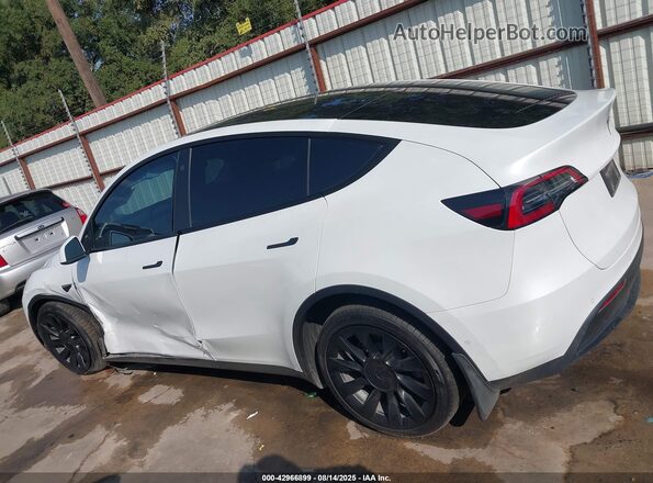 7SAYGDEE1NA003346 2022 TESLA MODEL Y Белый Вид задней части салона