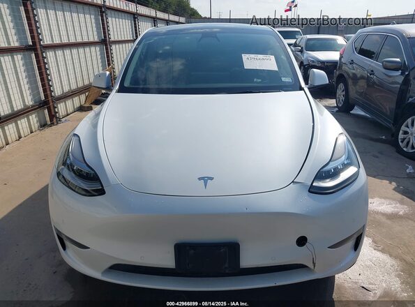 7SAYGDEE1NA003346 2022 TESLA MODEL Y Белый Вид панели приборов