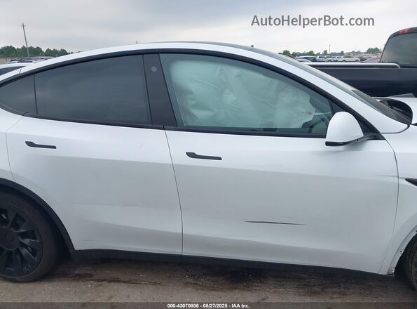 7SAYGDEE4PA044024 2023 TESLA MODEL Y White Вид щитка приладів