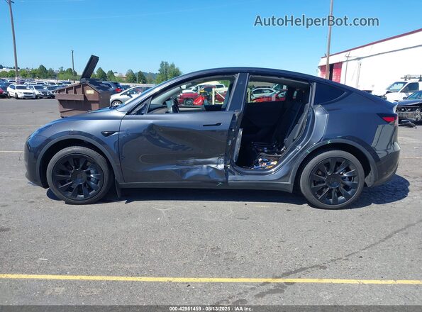 7SAYGDEE5RF016223 2024 TESLA MODEL Y Black 