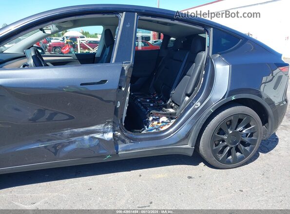 7SAYGDEE5RF016223 2024 TESLA MODEL Y Black 