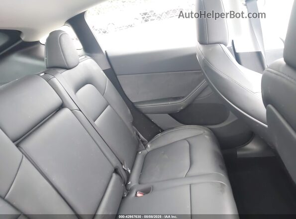 7SAYGDEEXRA227401 2024 TESLA MODEL Y Gray 