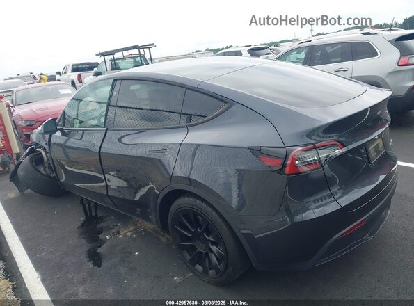 7SAYGDEEXRA227401 2024 TESLA MODEL Y Gray 