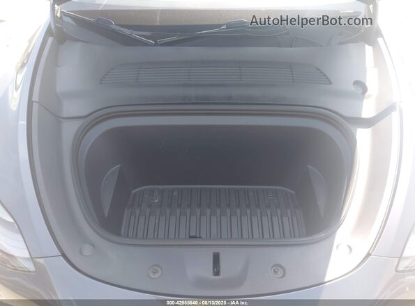 7SAYGDEF9PF614739 2023 TESLA MODEL Y Gray Вид підкапотного простору