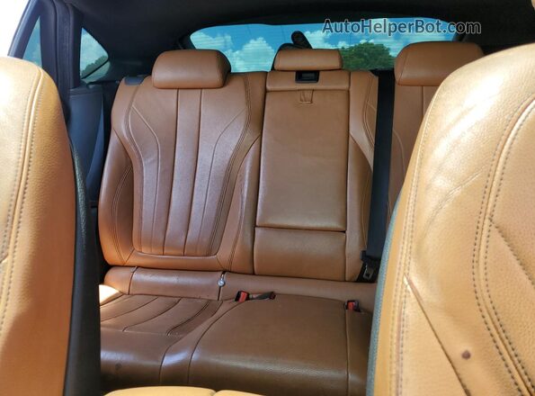 5UXKU2C5XJ0X48819 2018 BMW X6 White Սալոնի հետևի տեսք