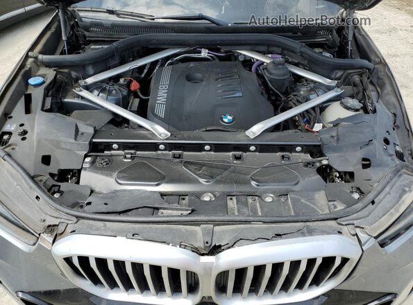 5UX23EU07R9T54418 2024 BMW X5 Gray 
