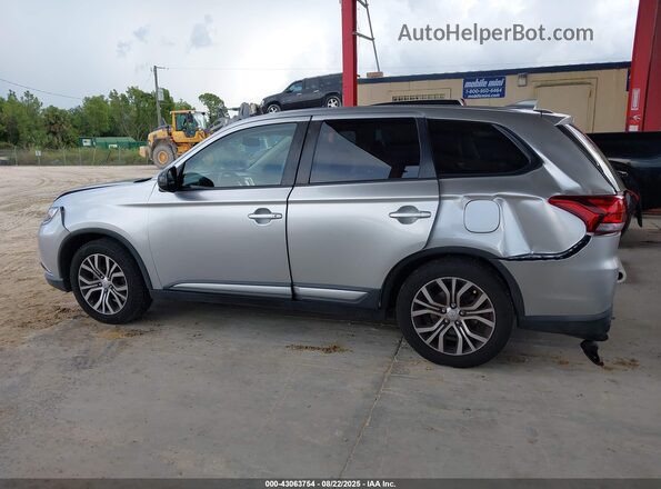 JA4AD2A38JZ001384 2018 MITSUBISHI OUTLANDER Серебряный Панорамный вид салона 360°