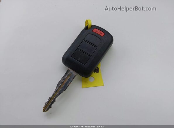 JA4AD2A38JZ001384 2018 MITSUBISHI OUTLANDER Серебряный Вид панели приборов