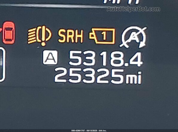 JF1GUABC7R8308500 2024 SUBARU IMPREZA Silver 
