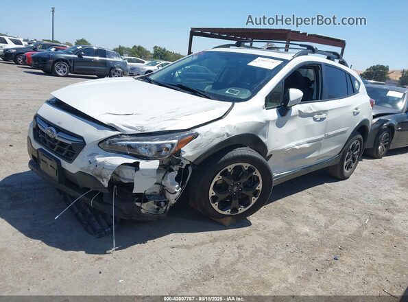 JF2GTAEC6MH662835 2021 SUBARU CROSSTREK White Передня ліва чверть