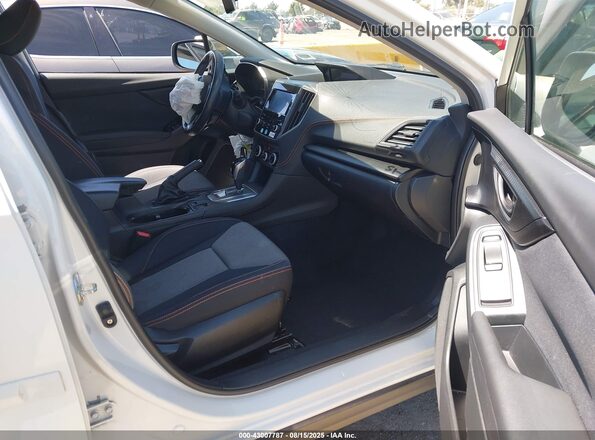 JF2GTAEC6MH662835 2021 SUBARU CROSSTREK White Вид салону спереду