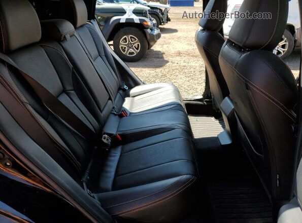 JF2GTAMC6J8208260 2018 SUBARU CROSSTREK Black 