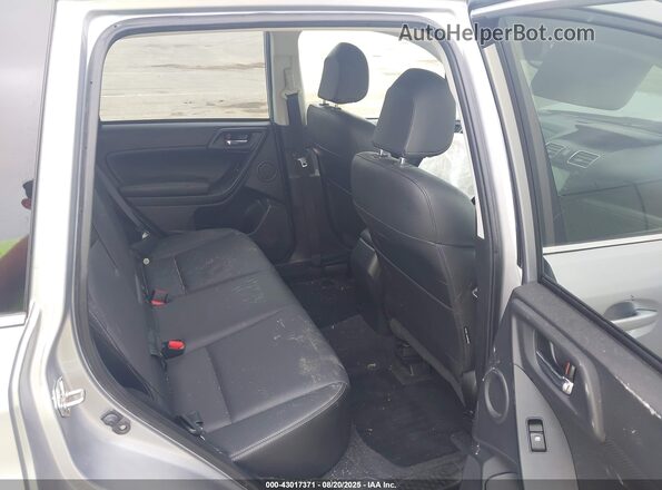 JF2SJAVC0GH545126 2016 SUBARU FORESTER 2.5I TO Silver Widok naklejki z numerem VIN