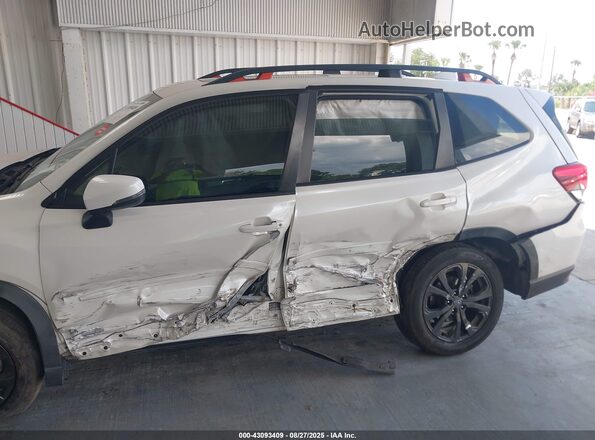 JF2SKAPCXKH403501 2019 SUBARU FORESTER White Front view