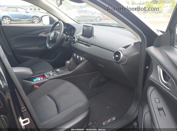 JM1DKFB77L1474177 2020 MAZDA CX-3 Черный Вид салона спереди