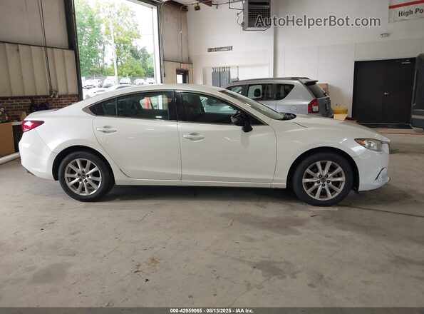 JM1GJ1U5XG1406427 2016 MAZDA 6 White Вид задньої частини салону