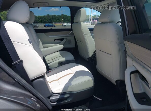 JM3KKEHA5R1133168 2024 MAZDA CX-90 PHEV Gray Vista de la etiqueta del VIN