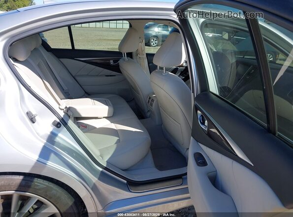 JN1EV7AP8JM353725 2018 INFINITI Q50 Silver 
