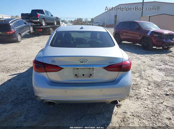 JN1EV7AP8JM353725 2018 INFINITI Q50 Silver 