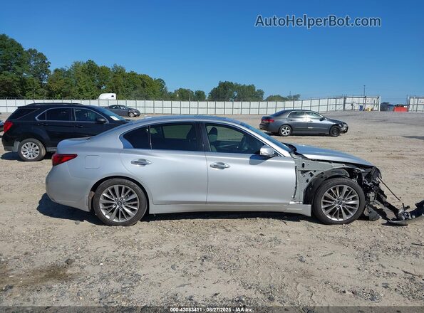 JN1EV7AP8JM353725 2018 INFINITI Q50 Silver 