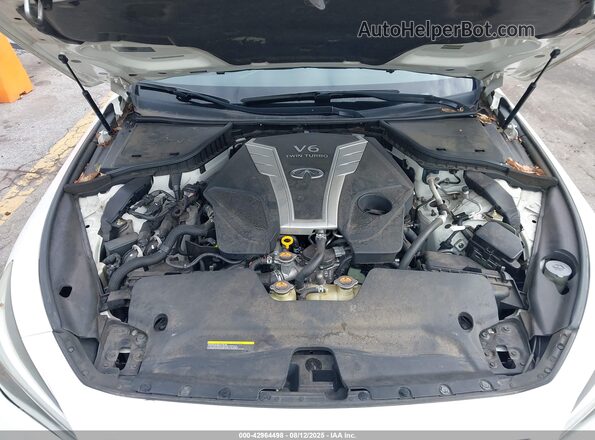 JN1EV7AP9JM358240 2018 INFINITI Q50 White 