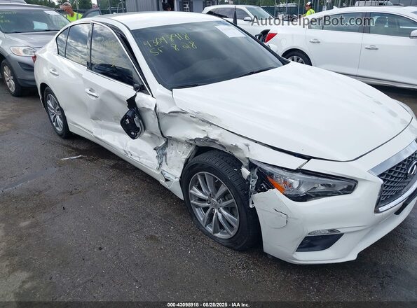 JN1EV7AR3MM750751 2021 INFINITI Q50 White Widok z przodu