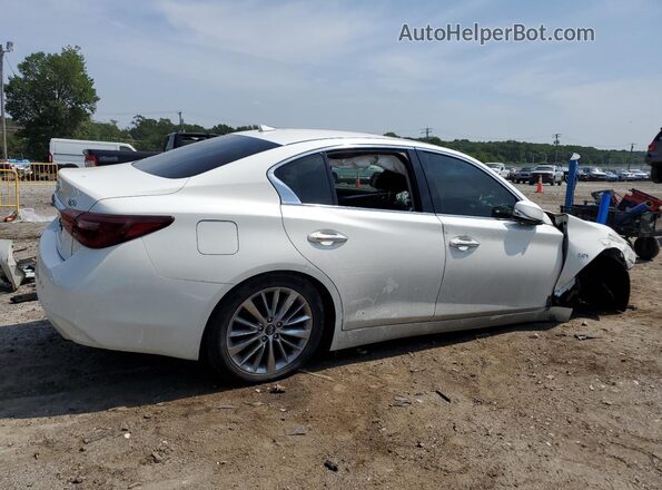 JN1EV7AR4JM443097 2018 INFINITI Q50 White 