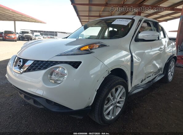 JN8AF5MV6HT752399 2017 NISSAN JUKE Белый Передняя левая четверть