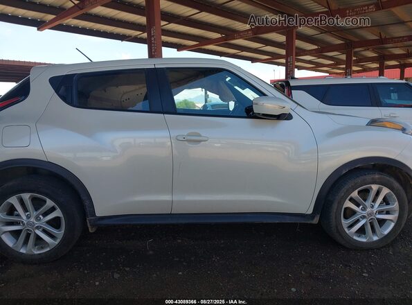 JN8AF5MV6HT752399 2017 NISSAN JUKE Белый Вид задней части салона