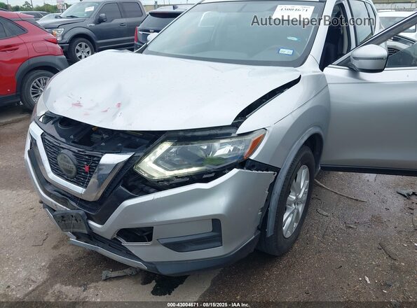 JN8AT2MT0JW454585 2018 NISSAN ROGUE Silver 