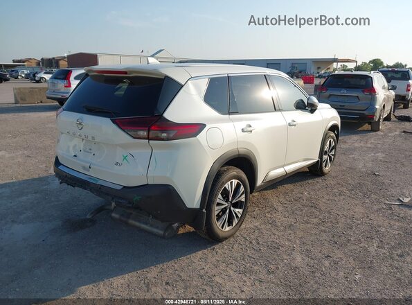JN8AT3BAXMW015731 2021 NISSAN ROGUE White Trasero derecho