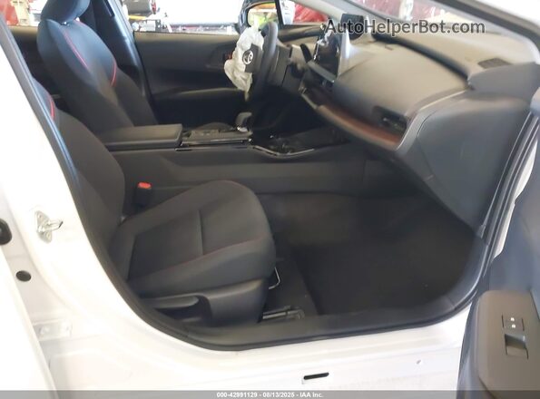 JTDACACU7S3052999 2025 TOYOTA PRIUS PLUG-IN HYBRID White Front interior view