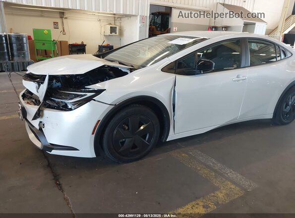 JTDACACU7S3052999 2025 TOYOTA PRIUS PLUG-IN HYBRID White Front view