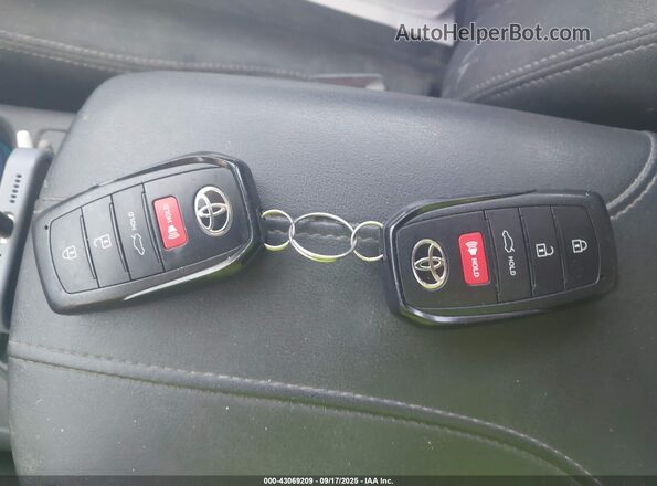 JTDBCMFE1R3043509 2024 TOYOTA LL Black Dashboard view