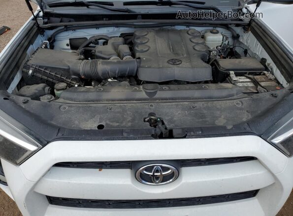 JTEBU5JR9J5557366 2018 TOYOTA 4RUNNER White 