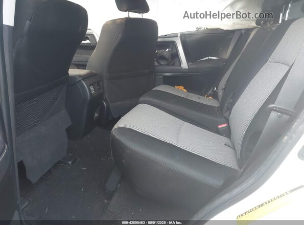 JTEMU5JR0M5895378 2021 TOYOTA 4RUNNER White Вид наклейки з VIN-кодом