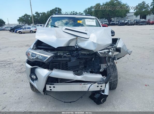 JTERU5JR4M5940263 2021 TOYOTA 4RUNNER Silver Widok zestawu wskaźników