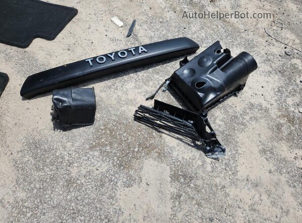 JTERU5JR7R6266224 2024 TOYOTA 4RUNNER Белый 