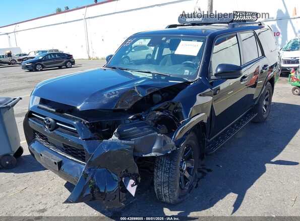 JTETU5JR4N6037905 2022 TOYOTA 4RUNNER Черный Вид спереди