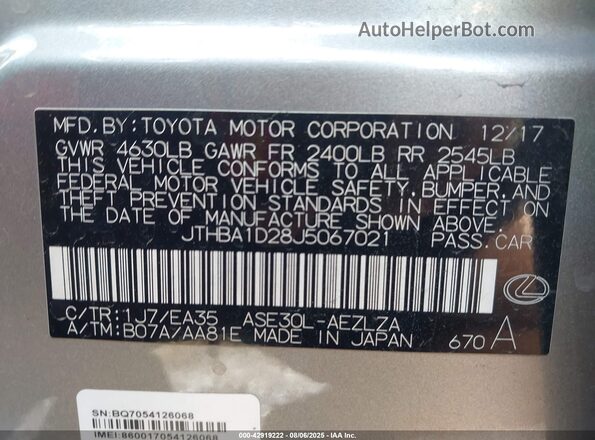 JTHBA1D28J5067021 2018 LEXUS IS Gray 