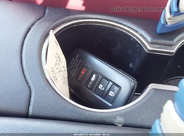 JTHC81D29J5031855 2018 LEXUS IS 300 White Vista del salpicadero