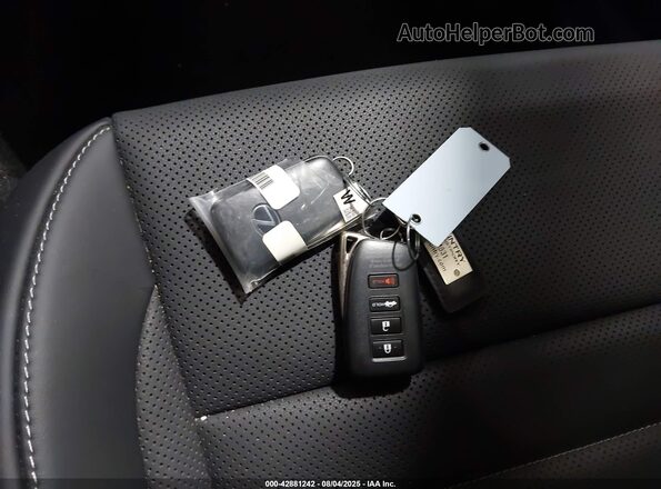 JTHGZ1E22R5036484 2024 LEXUS IS 350 White Vista del salpicadero