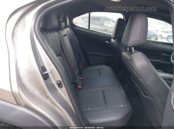 JTHP9JBH8L2023644 2020 LEXUS UX 250H Silver Vista de la etiqueta del VIN