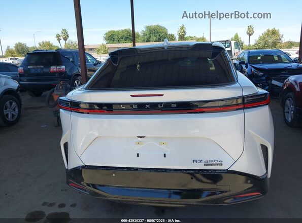 JTJAAAAB7SA030419 2025 LEXUS RZ 450E White 