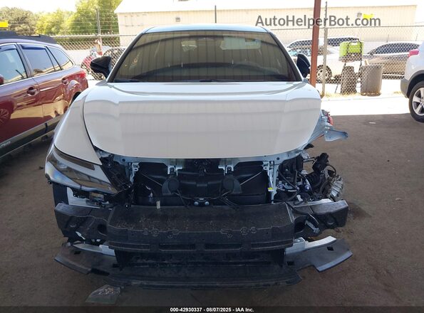 JTJAAAAB7SA030419 2025 LEXUS RZ 450E White 